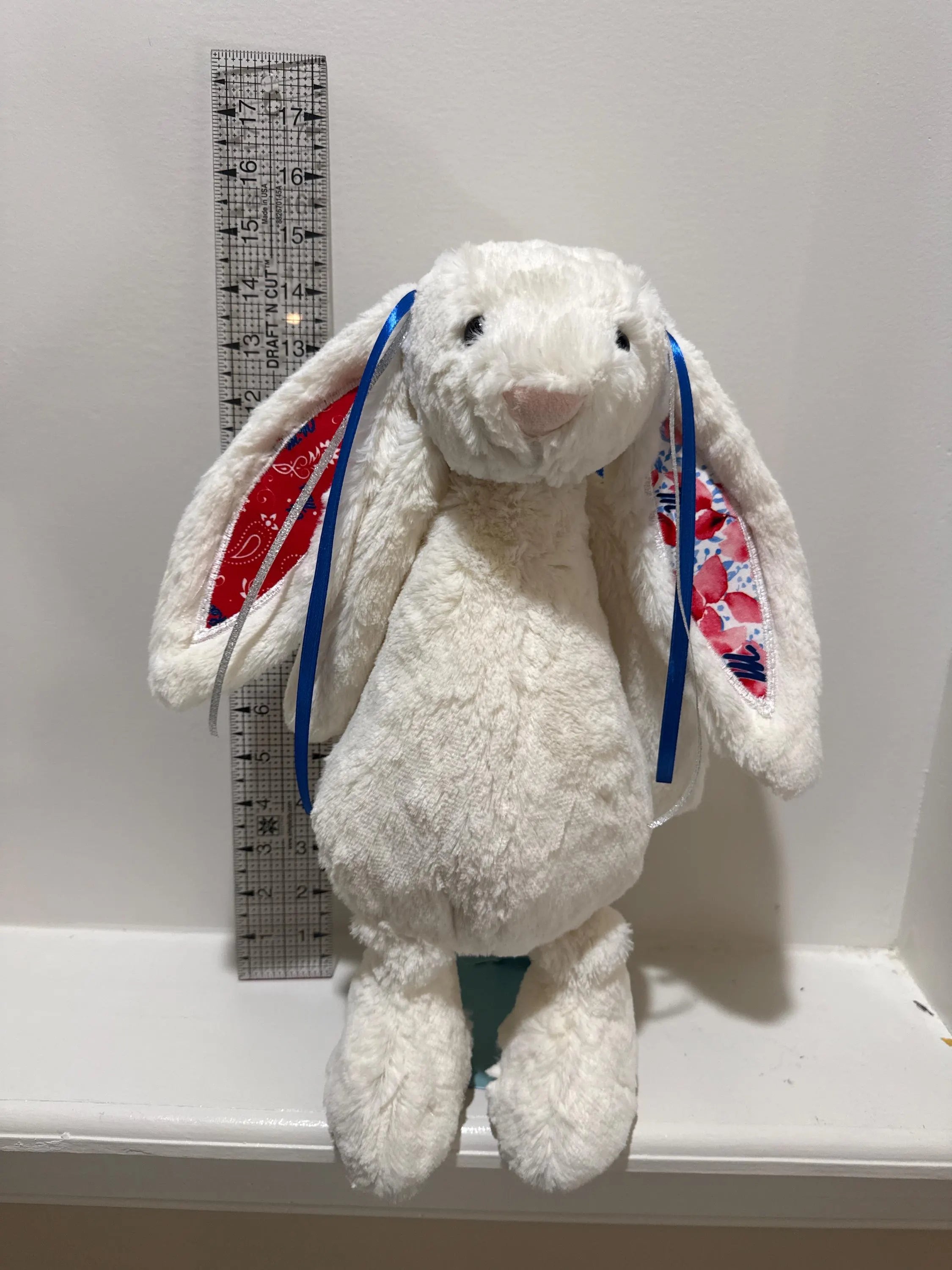 Hand-Customized Collegiate Keepsake Bunny Ole Miss - Large Bunny
