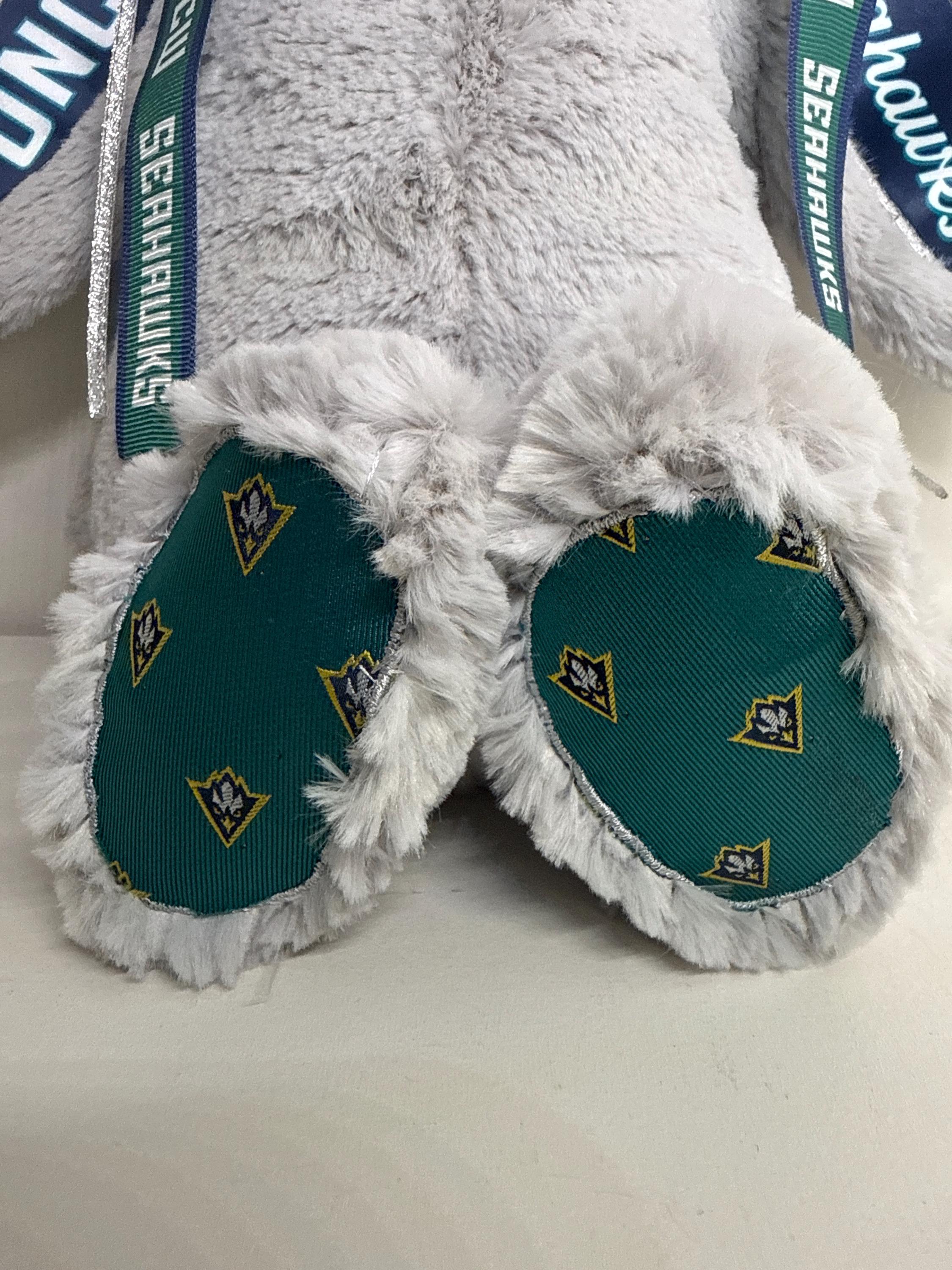 Hand-Customized Collegiate Keepsake Bunny UNCW - Large Bunny